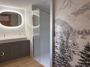 Bathtub, hair dryer, toilet paper - Chalet - VALLOIRE (Valloire)