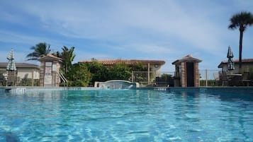 Ulkouima-allas, lämmitetty uima-allas