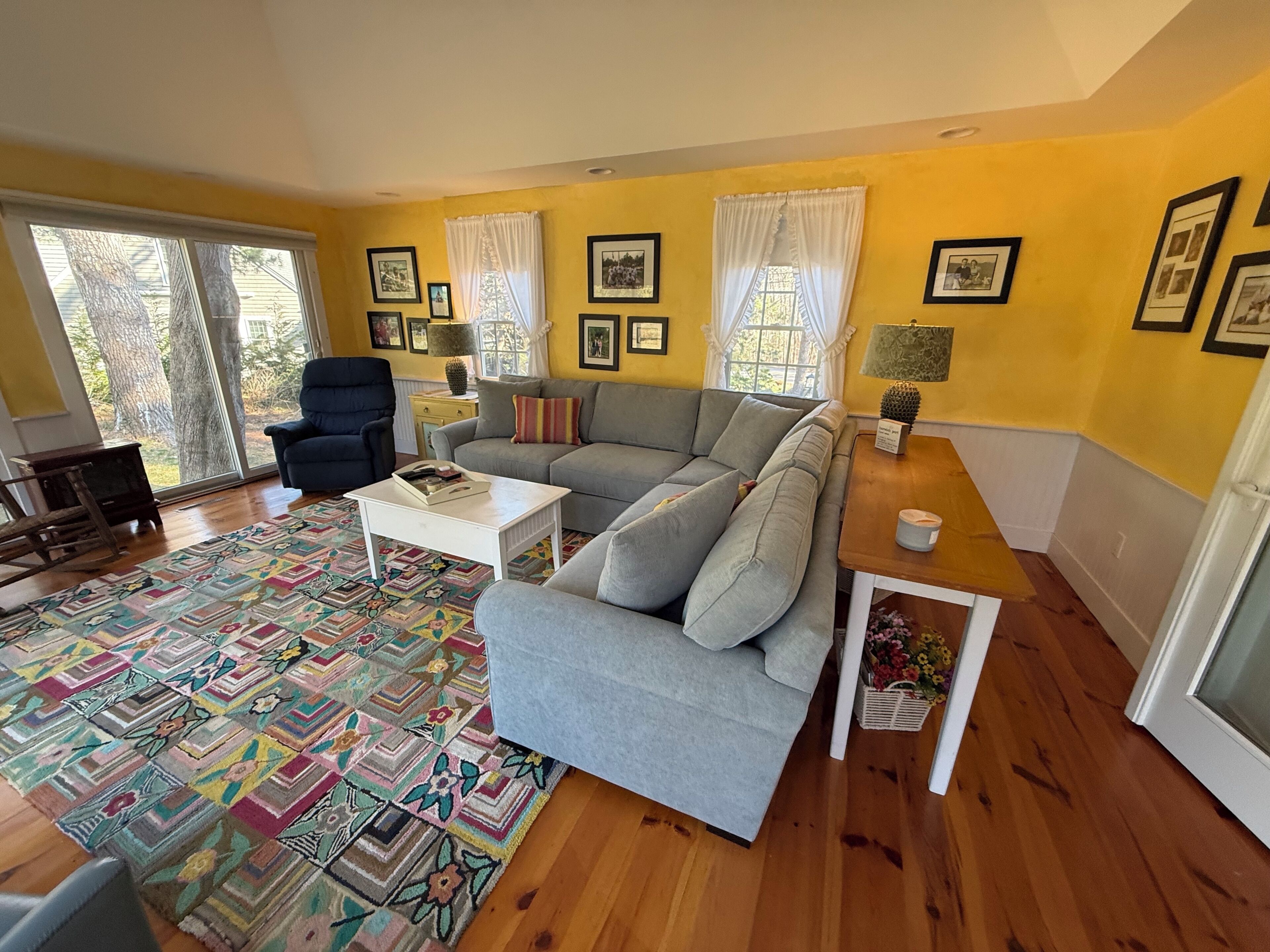 Spacious, Private Cape Cod Cottage With Central Air - Brewster, MA