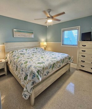 1 bedroom, in-room safe, iron/ironing board, free WiFi