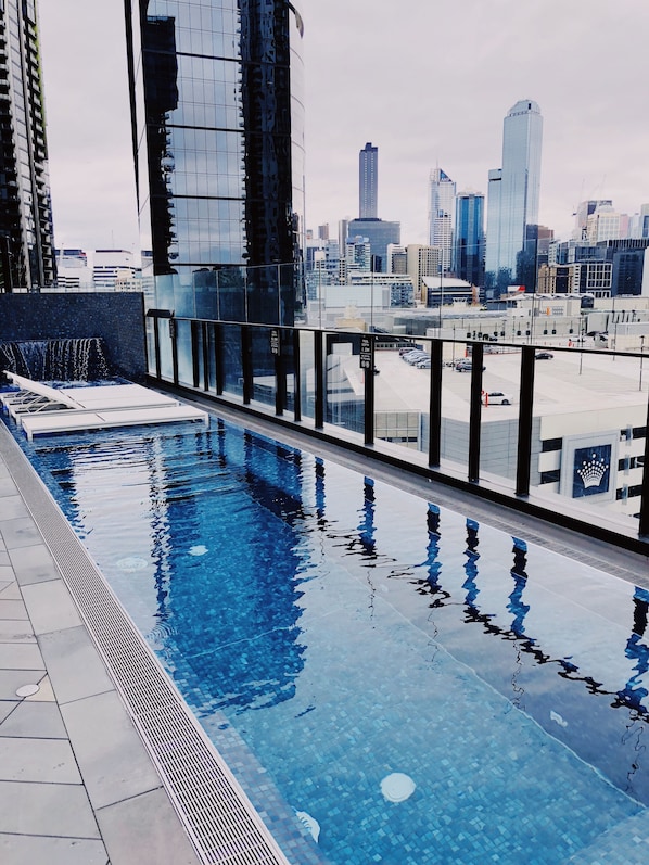 Outdoor pool - Southbank Top CityView 2BR Apartment (Southbank)