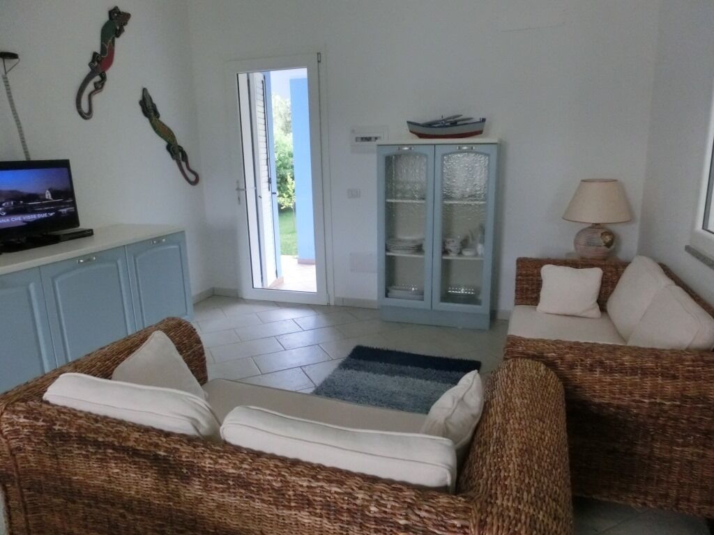 Een smart-tv en een open haard