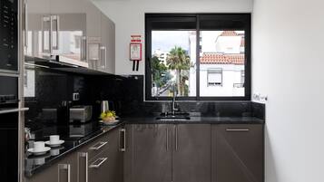 Fridge, microwave, oven, stovetop