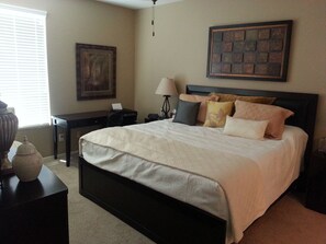 3 bedrooms, desk, iron/ironing board, free WiFi - Northwest Phoenix - Gated Community, Safe and Secure (Peoria)