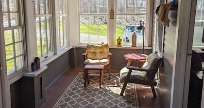 5 lakefront acres with DIRECT beach access from property