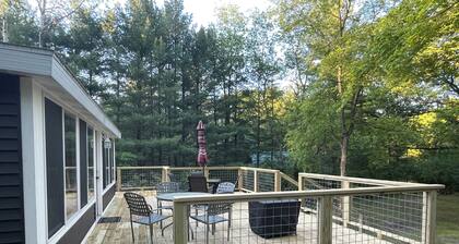 Cabin/Cottage on the South Branch of the Pere Marquette River!
