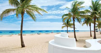 Ultimate Beach House. # 1 5-kerroksinen 6 makuuhuoneen rantatalo. Askeleen päässä hiekalta