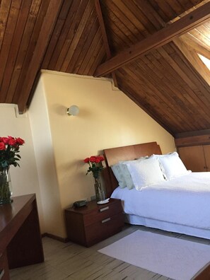 Free rollaway beds, free WiFi, bed sheets