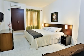 Executive Room, 1 King Bed
