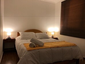 Iron/ironing board, free WiFi, bed sheets - Hostal Lacroix (Vina del Mar)