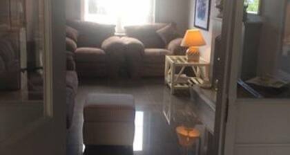 2 Bed Luxury House, 50m from Sandy Beach on Wild Atlantic Way, Kilkee, Co. Clare