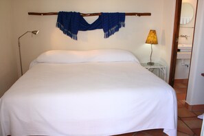 4 bedrooms, WiFi, bed sheets