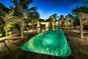 Piscine extérieure, piscine chauffée