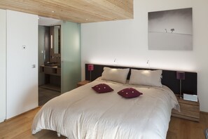 5 habitaciones, escritorio y insonorización 