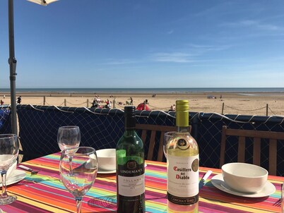 Beach Front Cottage with Direct Access to Stunning Sandy Beach, Dunes & Sea View