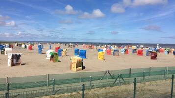 In Strandnähe, Liegestühle