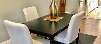 Montrose Hist Dist - Cozy 2 BRs apt