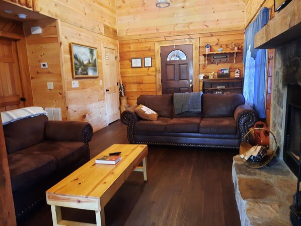 Smart TV, fireplace, DVD player, foosball