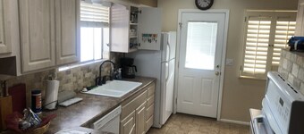 Fantastisk Golf Vis! Golf Course Home, 2 kvartaler fra Fairway rekreasjonssenter.