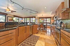 Fridge, microwave, oven, stovetop - ALII 456 OceanFront Tropical Getaway w Ocean Views (Lahaina)