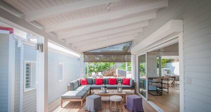 Brandneue zeitgenössische 3 Schlafzimmer Villa in Pointe Milou