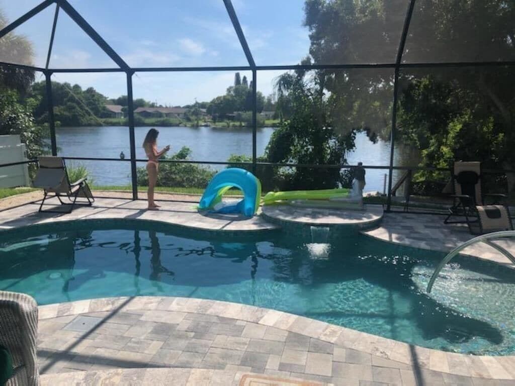 Outdoor pool, a heated pool