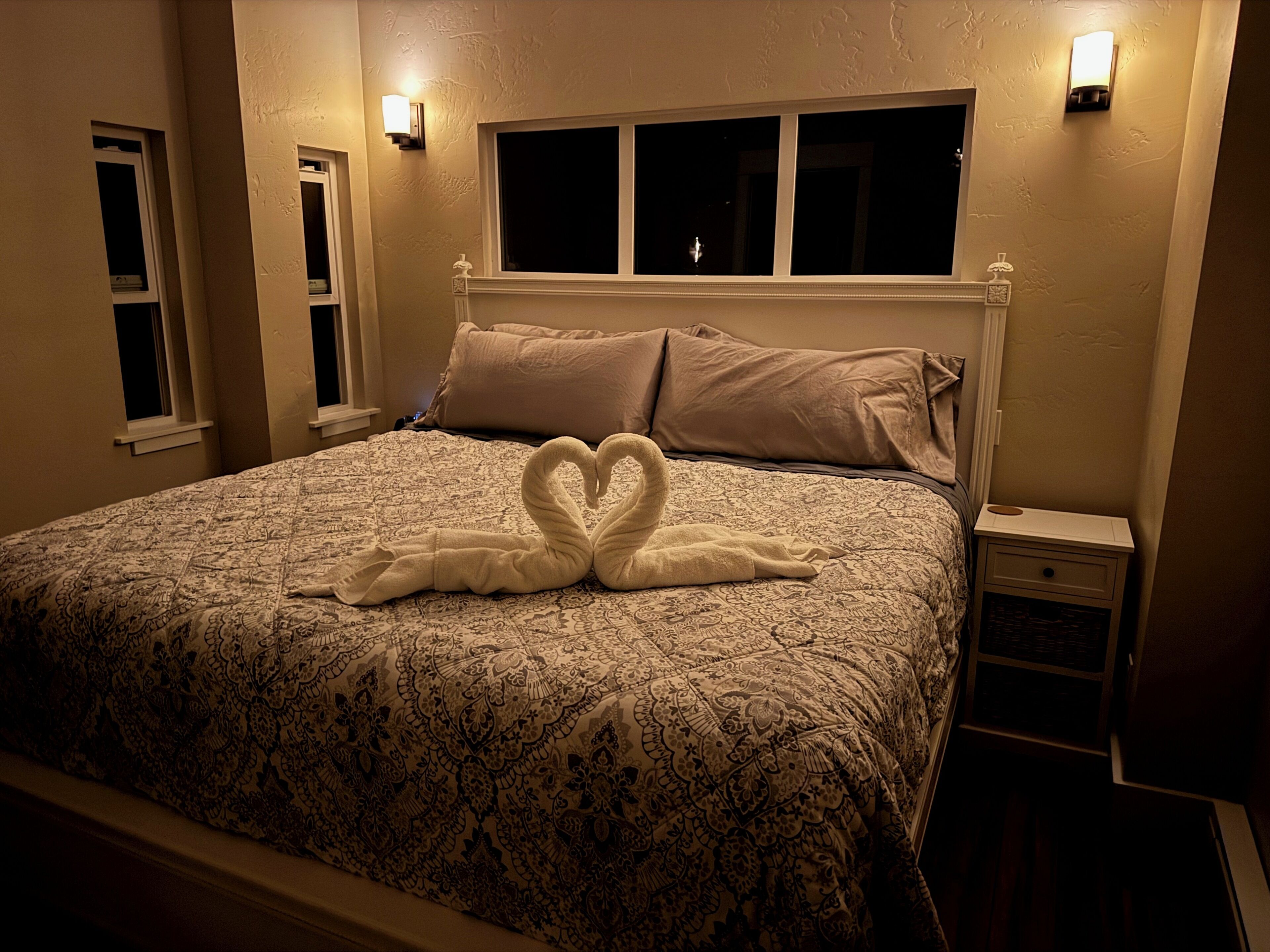 2 chambres, fer et planche à repasser, Wi-Fi gratuit, draps fournis