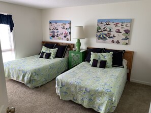 2 habitaciones, tabla de planchar con plancha y acceso a internet