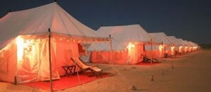 Exterior - Kumbh Mela Cottage Accomodation (Karchana)