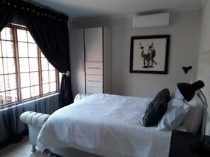 3 bedrooms, iron/ironing board, bed sheets