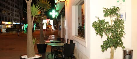 Façade de l’hébergement - soirée/nuit