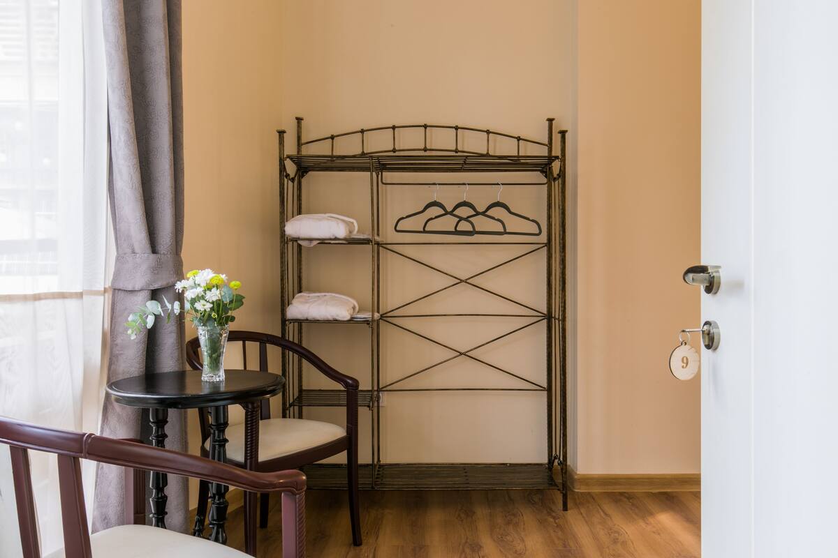 Habitación doble estándar, 1 cama Queen size | Servicios de la habitación