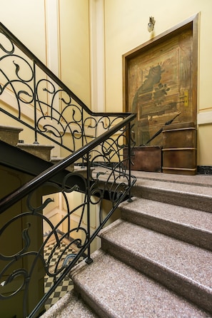 Interior entrance - Emigrant (Tbilisi)