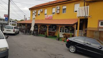 Fachada del alojamiento