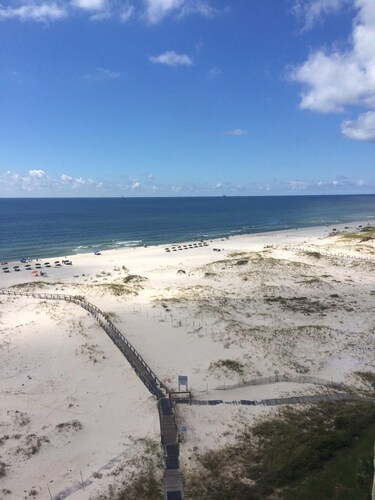 Premier Beachfront Sunsuite Penthouse with Panoramic View of the Gulf of Mexico