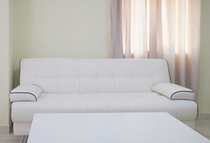 Deluxe Suite, 1 Bedroom - Al Jisr Hotel (Muscat)