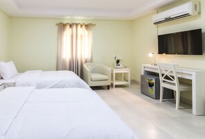 Deluxe Double or Twin Room | Minibar, iron/ironing board, rollaway beds, free WiFi - Al Jisr Hotel (Muscat)