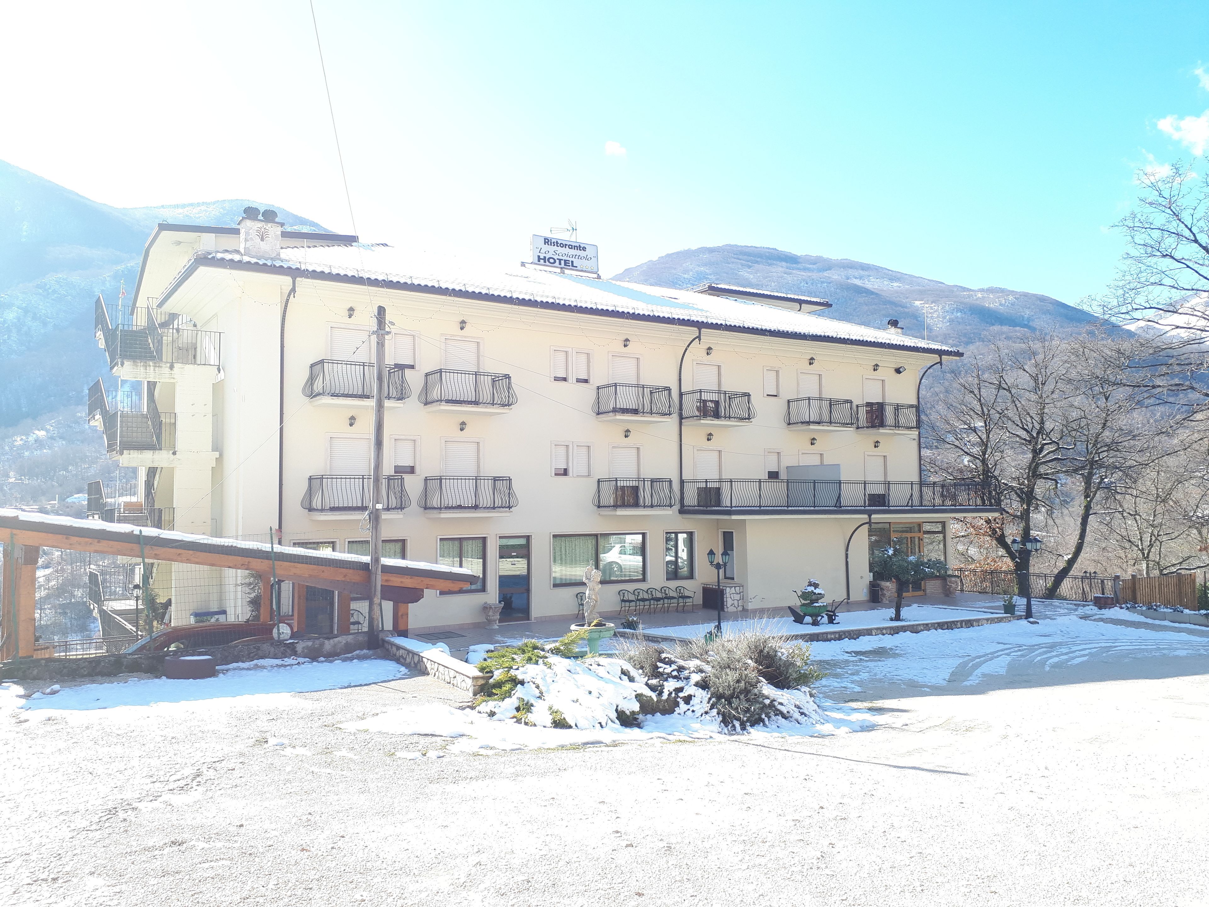 Esterni