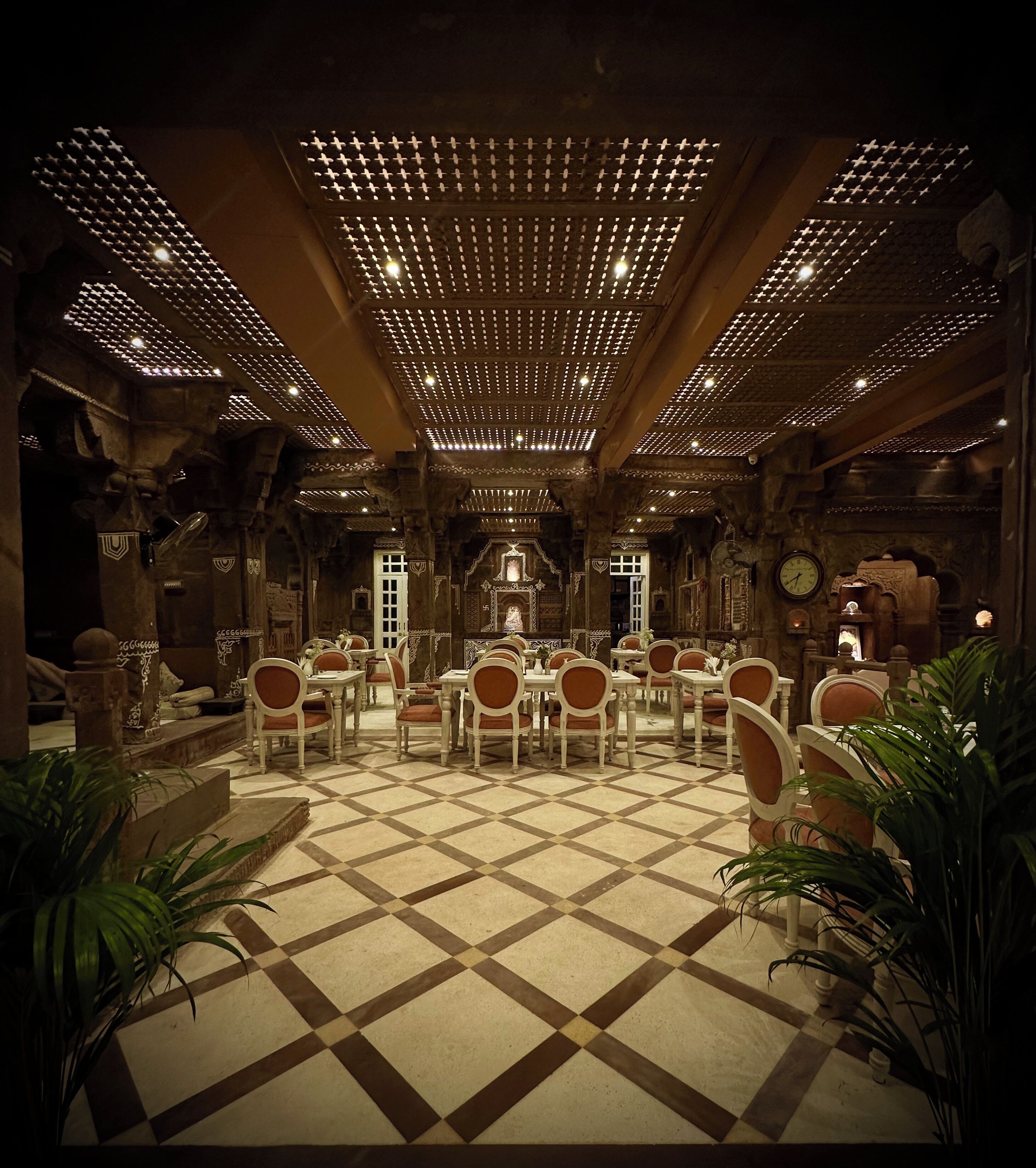 مطعم