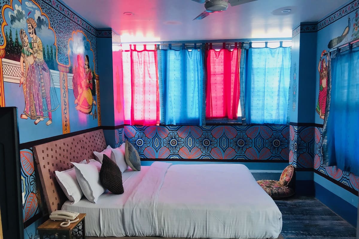 Haritage Monarch Room | 2 bedrooms, in-room safe, individually decorated, individually furnished