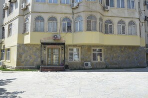 View from property - Hotel Flamingo (Baku)