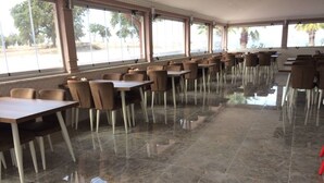 Ảnh chưa phân loại, 4 trong số 30 ảnh, nút