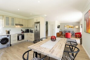 Shiraz Villa | Área de estar | Smart TV, Netflix