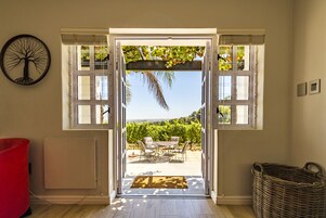 Shiraz Villa | Vineyard view