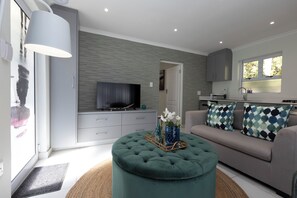 Garden Villa | Living area | Smart TV, Netflix