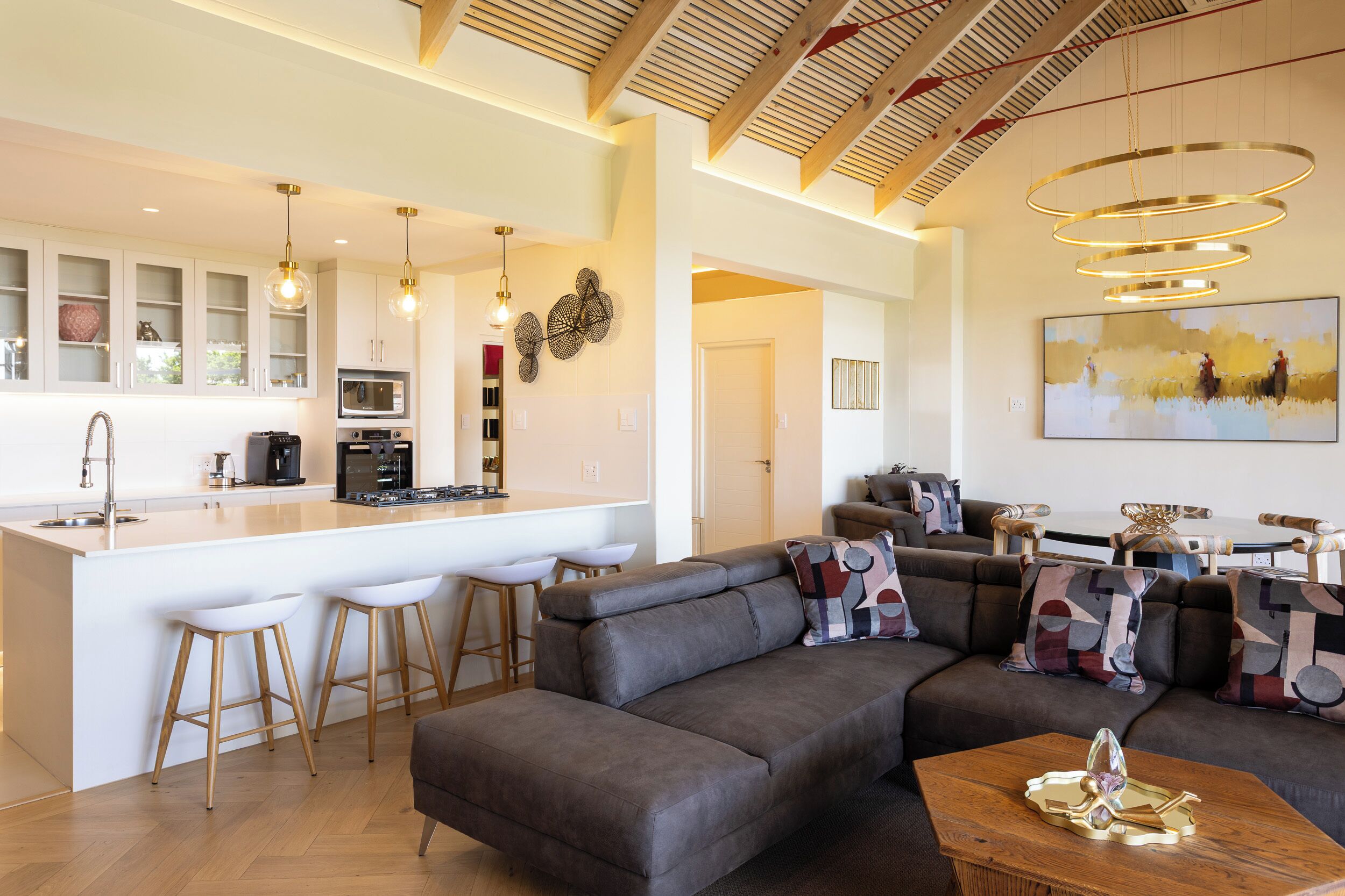 Presidential Villa | Living area | Smart TV, Netflix