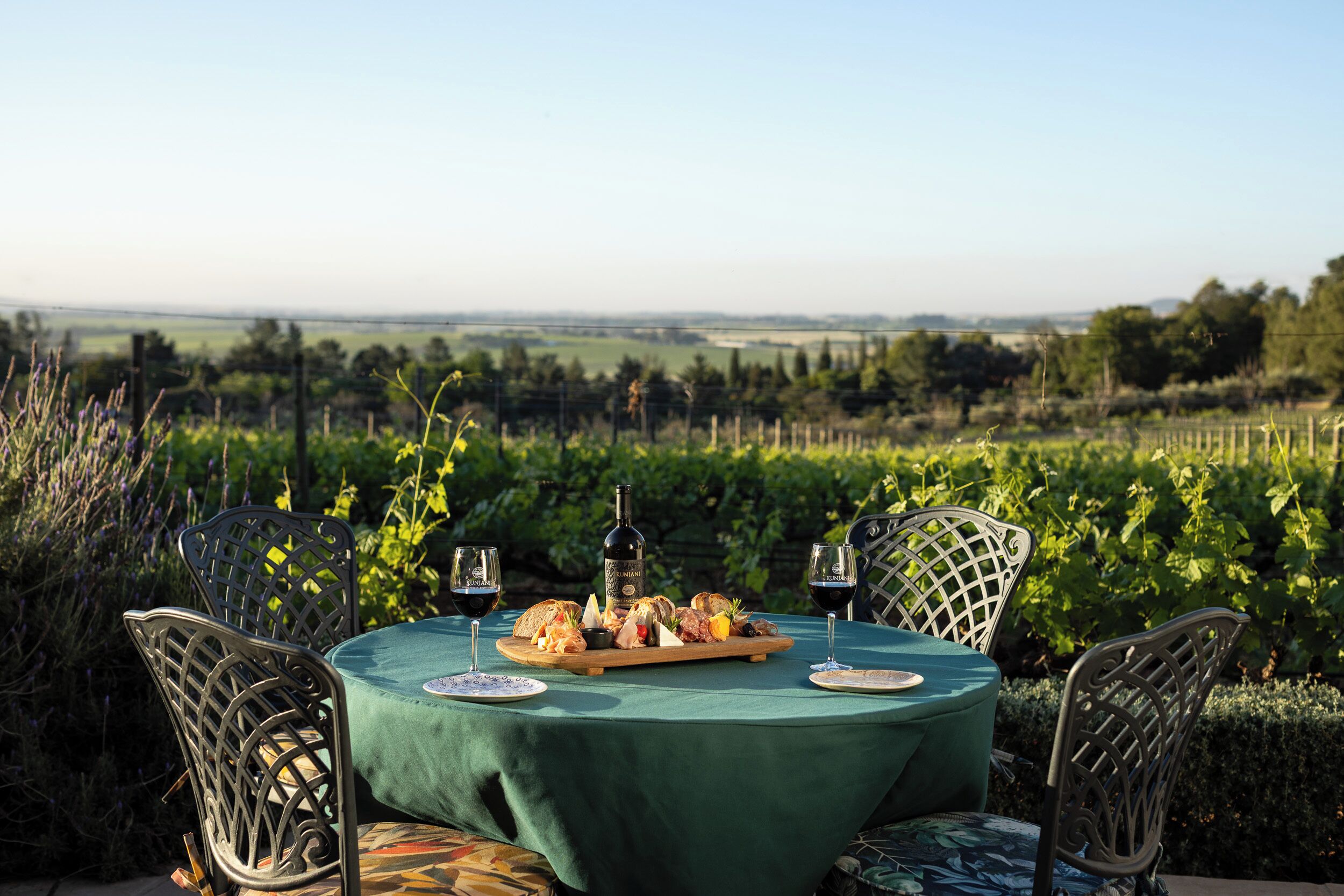 Se sirven desayunos y comidas 
