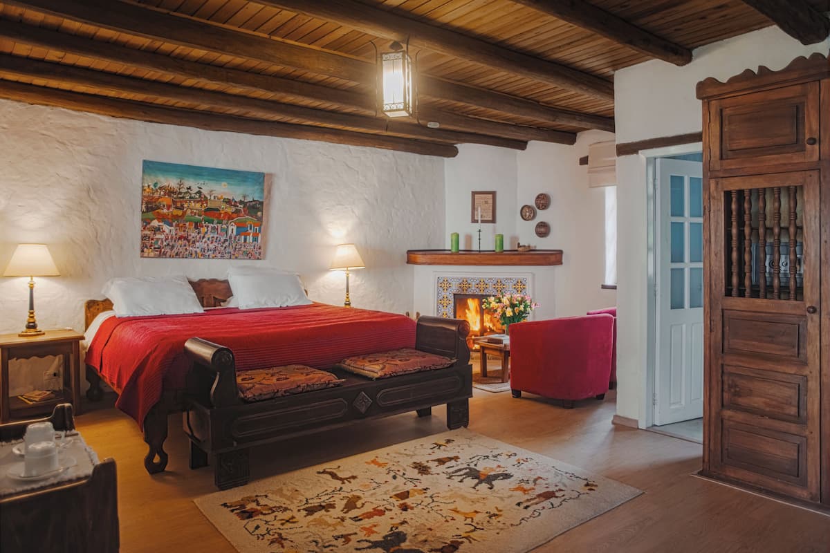 2 bedrooms, premium bedding, in-room safe, individually decorated