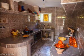 Single Room, 1 Twin Bed | Shared kitchen | Shared fridge - Targaimoula (Asni)