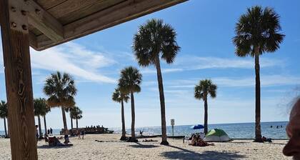Spectacular Waterfront Home!! W/Pool, Dock, Kayaks,Canoe,Bikes! Quick to Gulf
